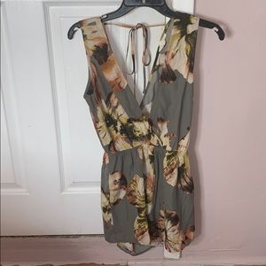 Short flower jumpsuit